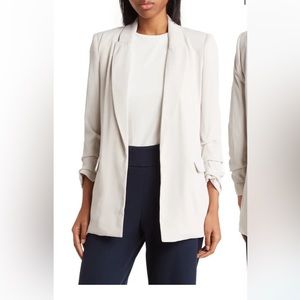NWT Tahari Cuffed Sleeves Open Front Blazer in Stone/ Light Gray in size Large